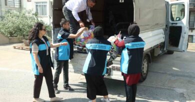 Bodrum’da çocuklara bayram öncesi oyuncak dağıtıldı