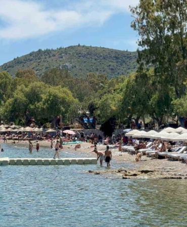 datcada-bayram-tatili-yogunlugu-esnaf-sezona-umutla-basladi-3S7Xa3Au.jpg