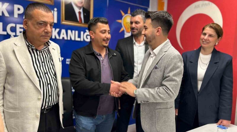 Denizli’de CHP’li Başkan istifa edip Ak Parti’ye geçti