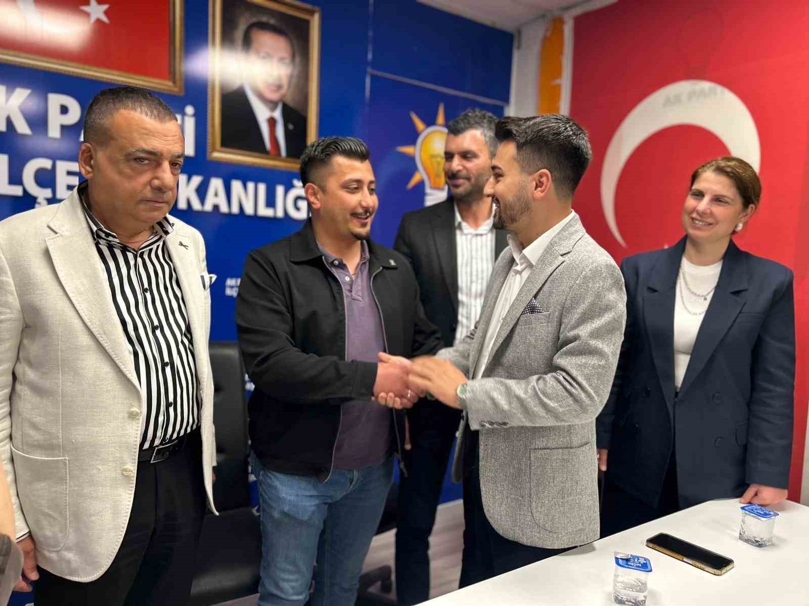 denizlide-chpli-baskan-istifa-edip-ak-partiye-gecti-dEiu93au.jpg