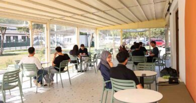 Efeler Belediyesi Yurt Kafe’yi hizmete açmak için gün sayıyor