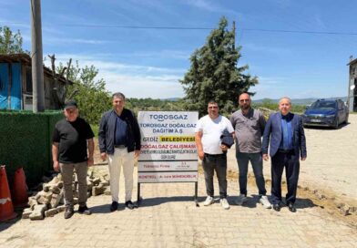 Gediz’in yeni mahallelerinde doğalgaz için ilk kazma vuruldu Gediz’in yeni mahallelerinde doğalgaz için ilk kazma vuruldu