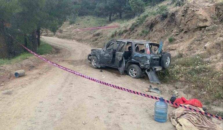karacasuda-trafik-kazasi-1-olu-2-yarali-tyw2GM8P.jpg