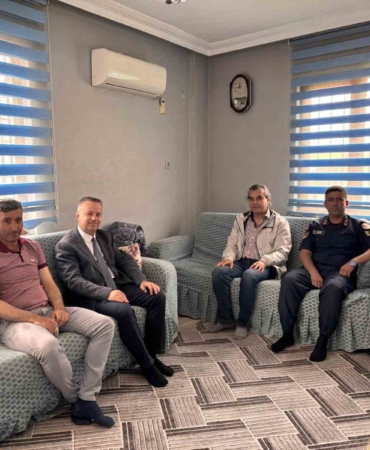 kaymakam-gundogdu-sehit-aileleri-ve-gazilerle-bayramlasti-NNI96F2D.jpg