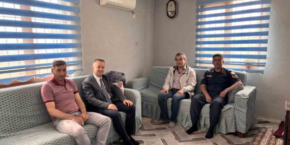 kaymakam-gundogdu-sehit-aileleri-ve-gazilerle-bayramlasti-NNI96F2D.jpg
