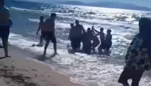kusadasinda-iki-kisi-bogulma-tehlikesi-gecirdi-Ak5GVXSm.jpg