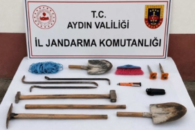 magnesia-antik-kentinde-kacak-kaziya-sucustu-3-supheli-yakalandi-Al2Y2Vk4.jpg