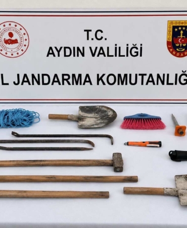 magnesia-antik-kentinde-kacak-kaziya-sucustu-3-supheli-yakalandi-Al2Y2Vk4.jpg