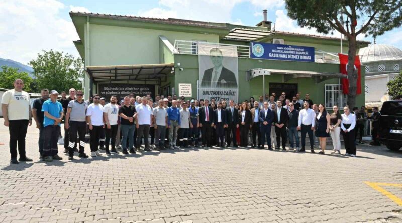 Manisa Büyükşehir yönetimi personelle bayramlaştı