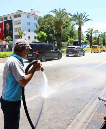 marmaris-belediyesi-bayramda-da-sahada-olacak-1sJF1Jf5.jpg
