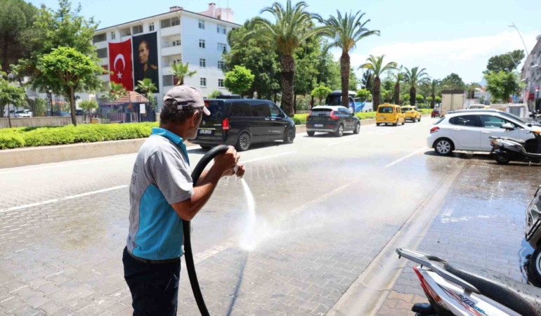 marmaris-belediyesi-bayramda-da-sahada-olacak-1sJF1Jf5.jpg