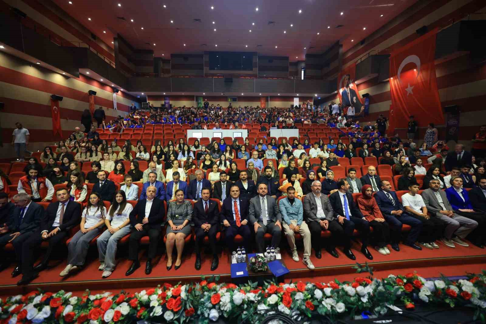 muglada-genclik-ruzgari-esti-iIQCOk9R.jpg