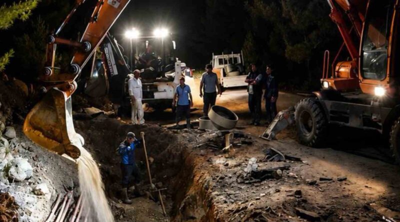 MUSKİ ekiplerinden Torba’daki su isale hattı patlamasına gece müdahalesi