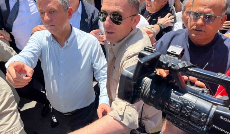 ozgur-ozelden-kilicdarogluna-cagri-baskasi-kazanirsa-elini-opecegim-LikjBghc.jpg