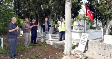 Şehit J.Er Ahmet Aran, kabri başında anıldı