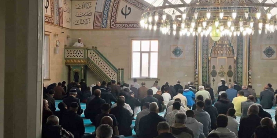 selendide-bayram-namazinda-camiler-doldu-54GlZujF.jpg