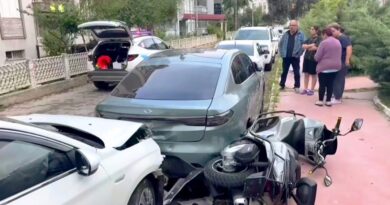 Söke’deki kazada 5 araç hasar gördü: 1 yaralı