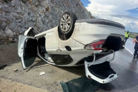 takla-atip-refuje-giren-otomobilde-4-kisi-yaralandi-RWSAsaPk.jpg