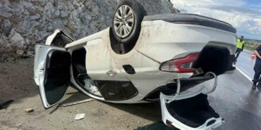 takla-atip-refuje-giren-otomobilde-4-kisi-yaralandi-RWSAsaPk.jpg