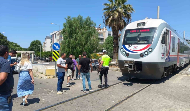 trenin-altinda-kalan-yaya-agir-yaralandi-TbwpNASY.jpg