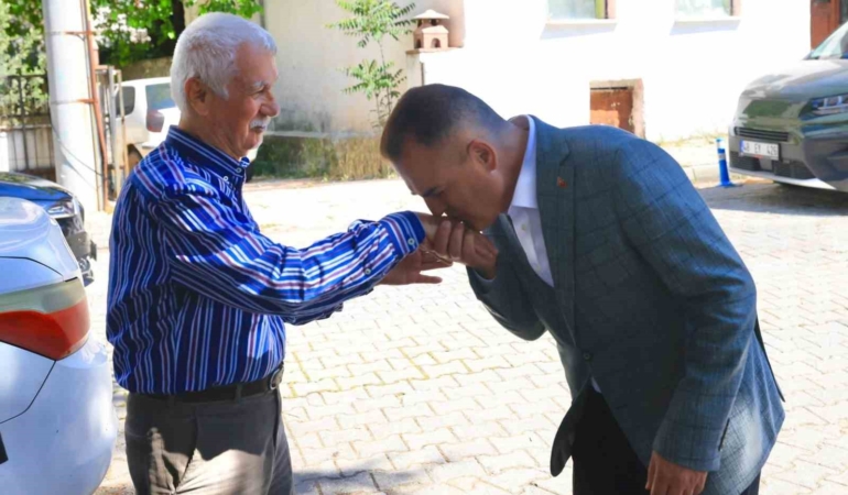 vali-akbiyik-sehit-ailesini-unutmadi-vWykpcuy.jpg