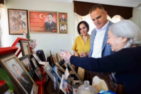 vali-akbiyik-sehit-binbasi-kivanc-cesurun-ailesini-ziyaret-etti-9PVsHrxy.jpg
