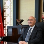 vali-kosger-bayramlar-gonuller-arasinda-muhabbet-kopruleri-kurar-j1D4CUvl.jpg