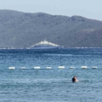 150-milyon-dolarlik-yuzen-saray-bodrumda-a9zfff7L.jpg