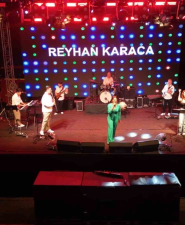 48-geleneksel-honaz-kiraz-festivalinde-reyhan-karaca-ruzgari-HLWcL6D2.jpg