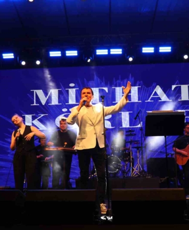 48-honaz-kiraz-kultur-ve-sanat-festivali-basladi-USFgIy2Y.jpg