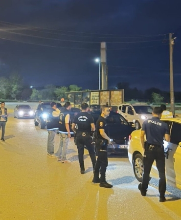 afyonkarahisar-polisinden-asayis-ve-trafik-denetimi-MdzA29J6.jpg