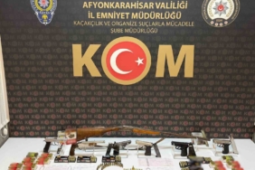 afyonkarahisarda-tefeci-operasyonu-5-gozalti-VlYABkW8.jpg