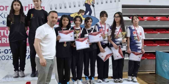 afyonkarahisarli-sporculardan-floor-curling-turkiye-sampiyonasinda-onemli-basari-Ns3s92qP.jpg