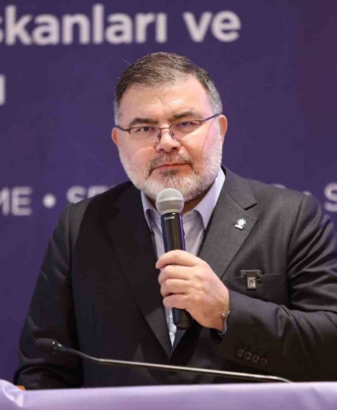 ak-parti-izmir-il-baskani-saygilidan-cemil-tugayin-istifasina-iliskin-aciklama-1jEeiBNG.jpg