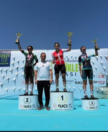 akhisarli-pedallar-kocaelide-6-madalya-ve-2-sampiyonluk-kazandi-VH3AdiC5.jpg