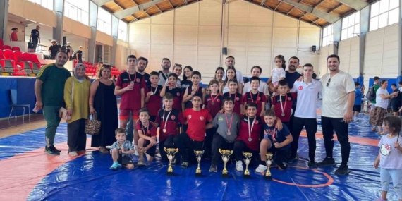 aliagali-guresciler-turkiye-sampiyonasina-hazir-vxTMWA9U.jpg