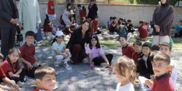 altintas-istiklal-ilkokulunda-hayir-carsisi-yogun-ilgi-gordu-ZmNatnKB.jpg