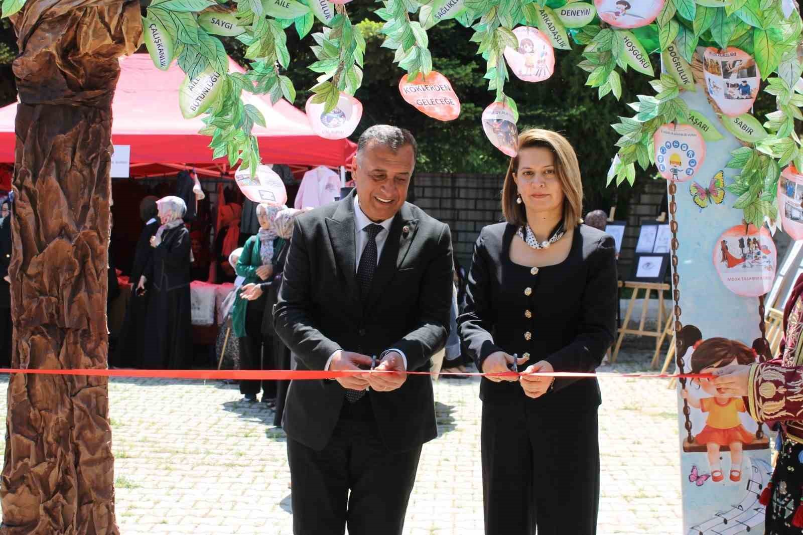 altintasta-hayat-boyu-ogrenme-haftasi-etkinlikleri-duzenlendi-q12KNz9B.jpg