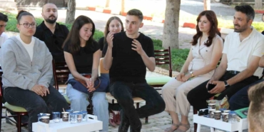altintasta-kitap-soylesisi-Aya14JJU.jpg