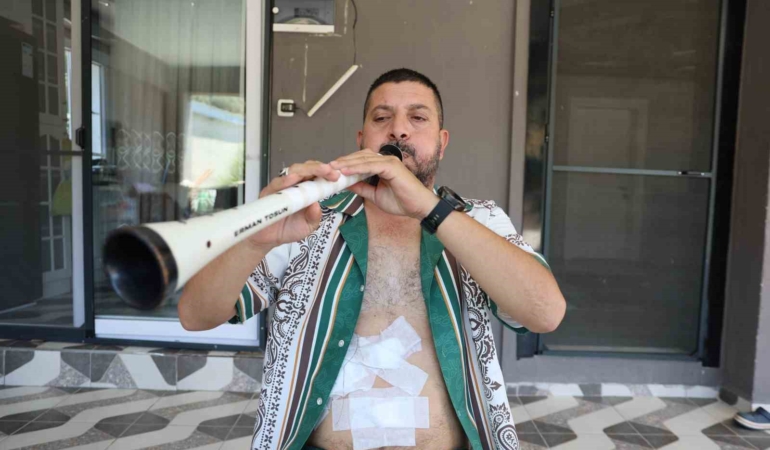 ameliyattan-cikan-hasta-solunum-egzersizini-zurnasi-ile-yapti-aakj3WJv.jpg