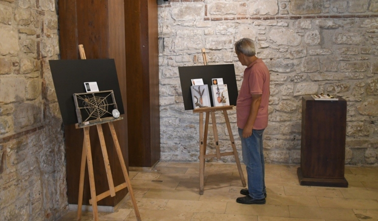 arkeoloji-ve-sanat-bu-sergide-bulustu-pERi9htm.jpg