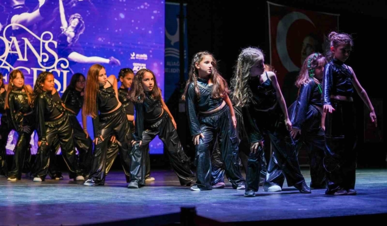 asev-yil-sonu-etkinlikleri-gorkemli-finalle-tamamlandi-xIe9ZzsI.jpg
