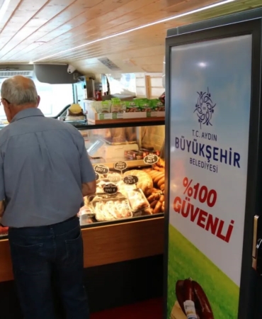 aydin-buyuksehir-belediyesinin-mobil-hizmetleri-yenipazarda-yogun-ilgi-gordu-VK7PMYV3.jpg