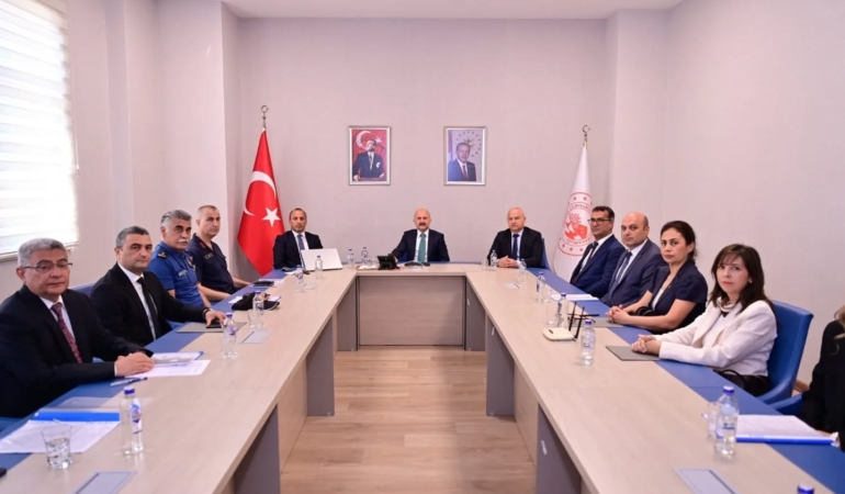 aydin-valisi-varol-cinedeki-toplantida-projeleri-degerlendirdi-HvtbhUae.jpg
