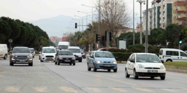 aydinda-arac-sayisi-682-bin-oldu-CWWdOLIJ.jpg