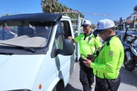 aydinda-mayis-ayinda-172-bin-arac-kontrol-edildi-vWwhMV2A.jpg