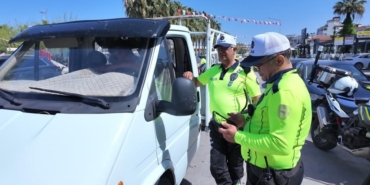 aydinda-mayis-ayinda-172-bin-arac-kontrol-edildi-vWwhMV2A.jpg