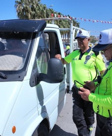 aydinda-mayis-ayinda-172-bin-arac-kontrol-edildi-vWwhMV2A.jpg
