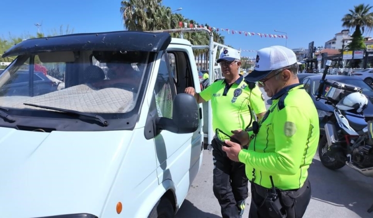 aydinda-mayis-ayinda-172-bin-arac-kontrol-edildi-vWwhMV2A.jpg