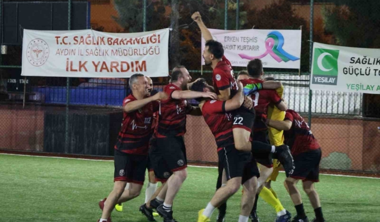 aydinda-saglik-calisanlarinin-futbol-heyecani-sona-erdi-UJhewfTU.jpg
